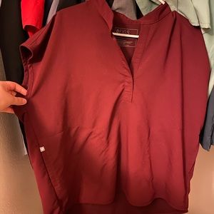 Figs Rafaela scrub top Burgundy size L ♥️